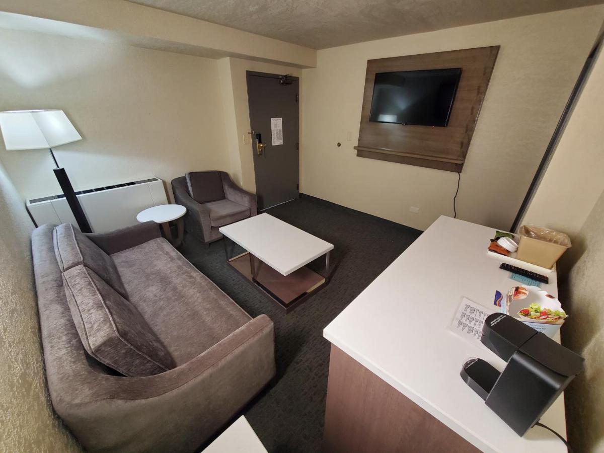 Hotel Baymont By Wyndham Shakopee Esterno foto