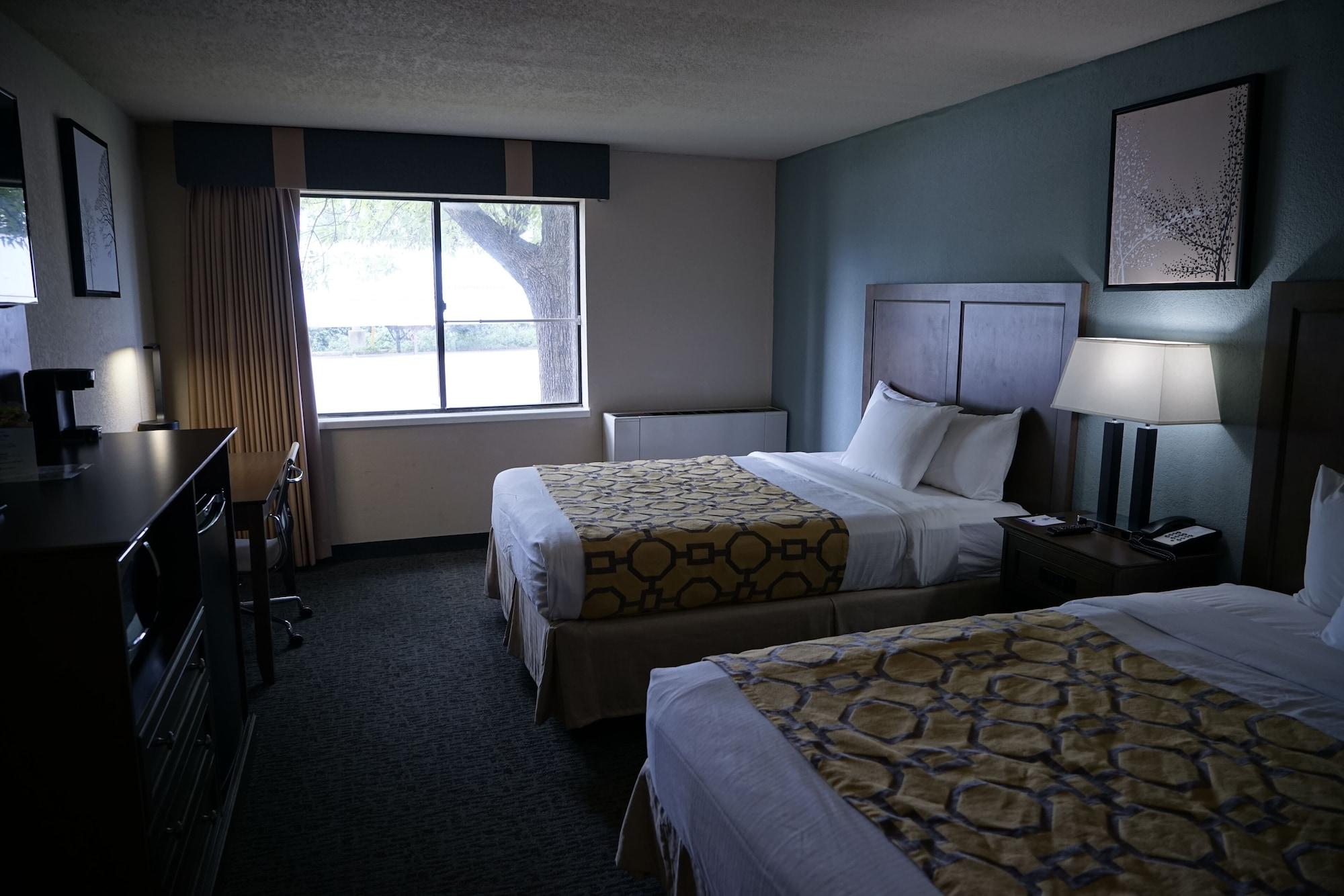 Hotel Baymont By Wyndham Shakopee Esterno foto
