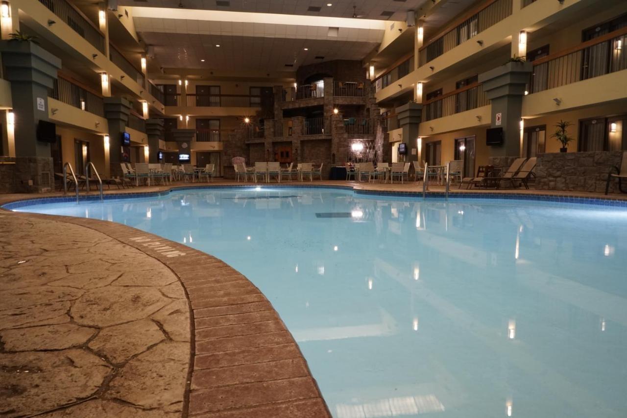 Hotel Baymont By Wyndham Shakopee Esterno foto