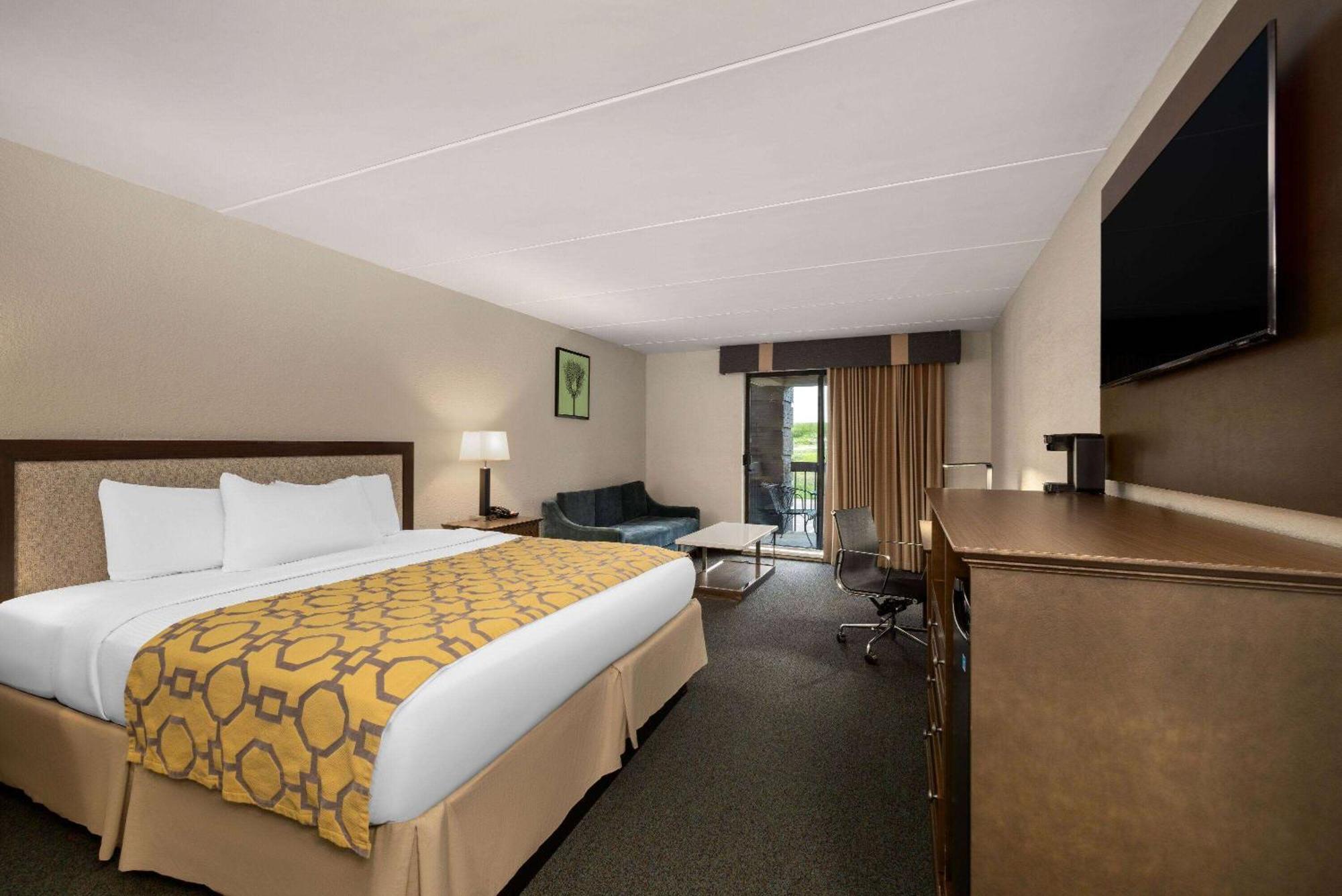Hotel Baymont By Wyndham Shakopee Esterno foto