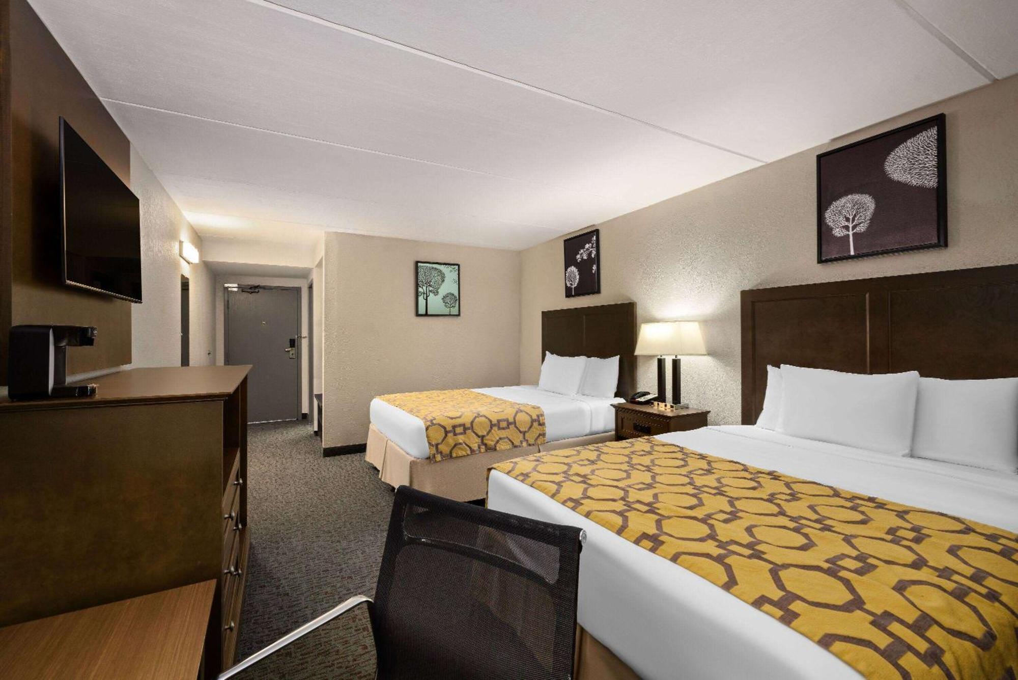 Hotel Baymont By Wyndham Shakopee Esterno foto